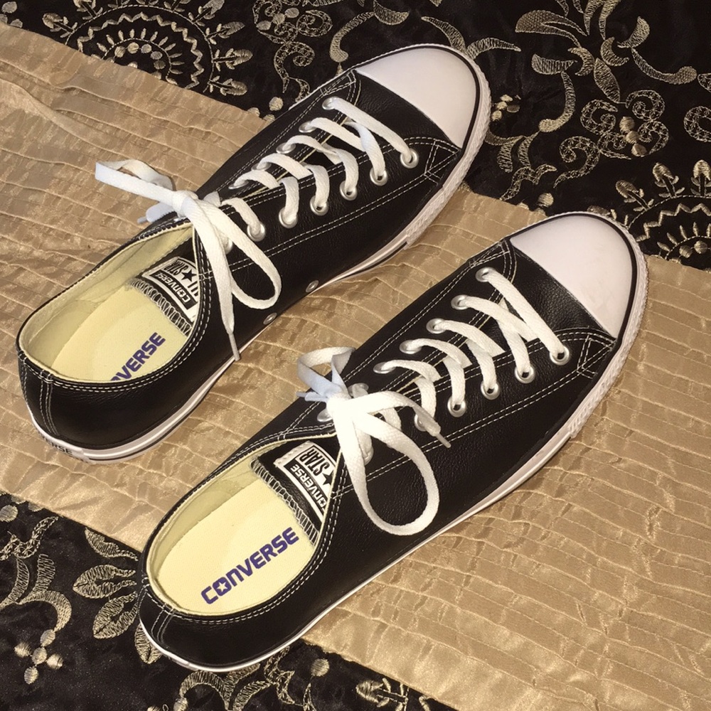 COPY - NWOT Leather All Star Converse